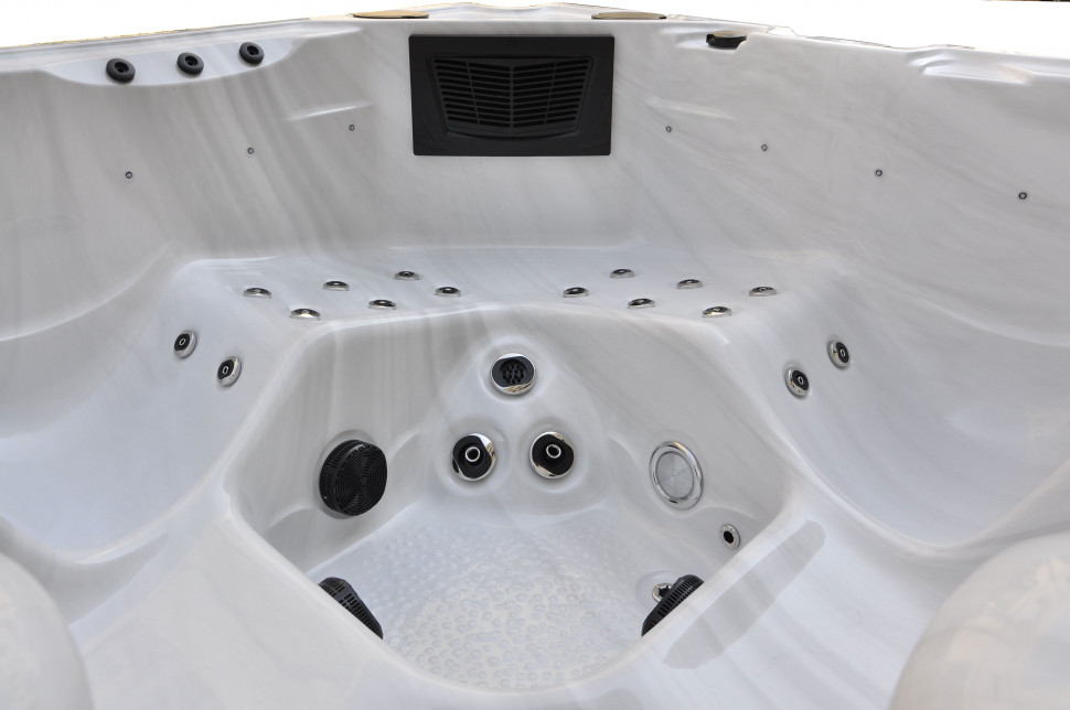 Гидромассажный СПА бассейн Kingston JCS-101 (рис.8) Гидромассажный СПА бассейн Kingston JCS-101 (рис.8)